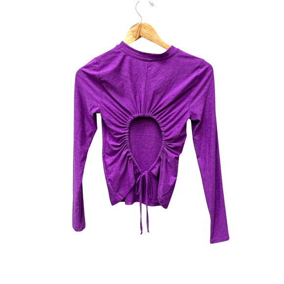 Beyond Yoga Long Sleeve Top XS Purple Space Dye Back Cutout Athleisure - Picture 9 of 9